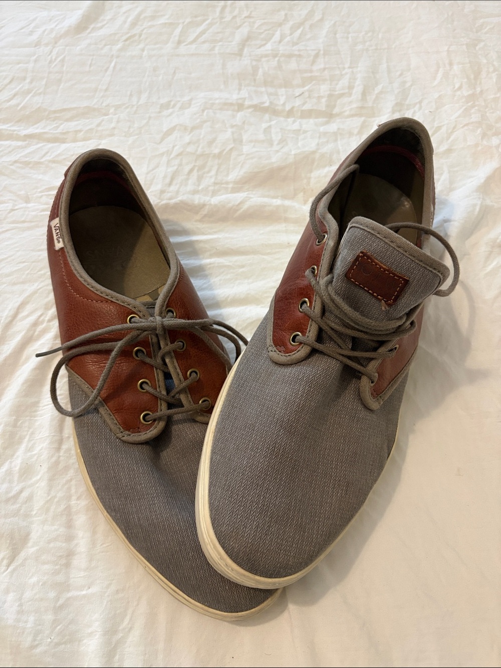 Vans Men's Gray and Brown Low-Top Canvas Sneakers